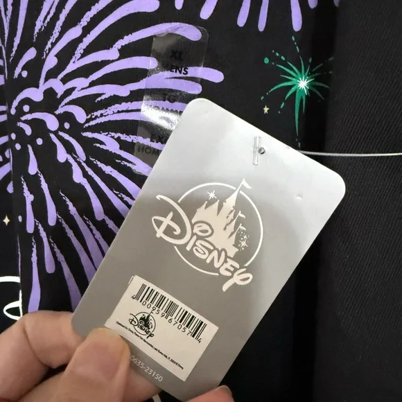 Disneyland Resort Disney 100 t-shirt XL NWT - Picture 6 of 8